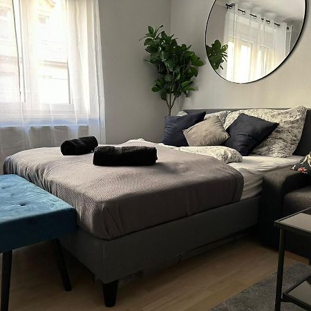 Balcony Apartment, 1 Min To U1 Reumannplatz فيينا المظهر الخارجي الصورة