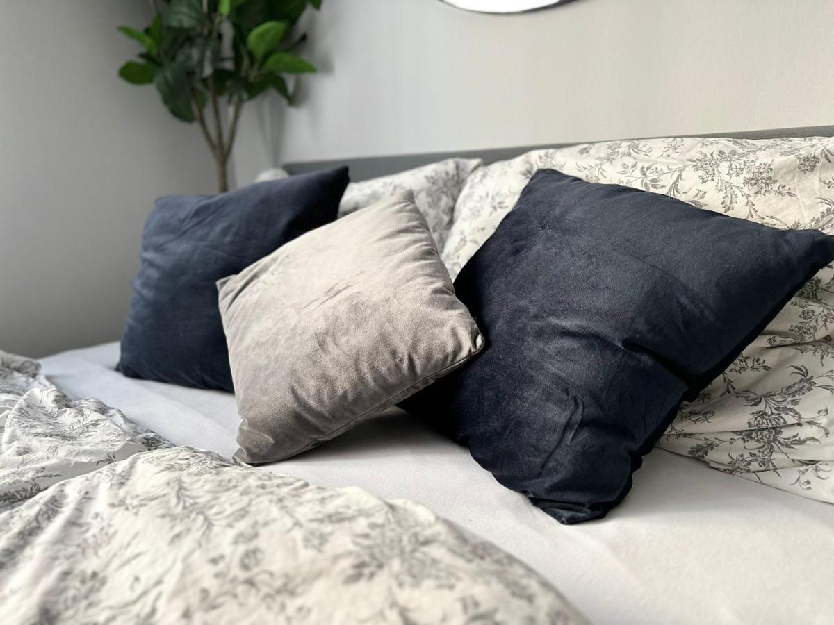 Balcony Apartment, 1 Min To U1 Reumannplatz فيينا المظهر الخارجي الصورة